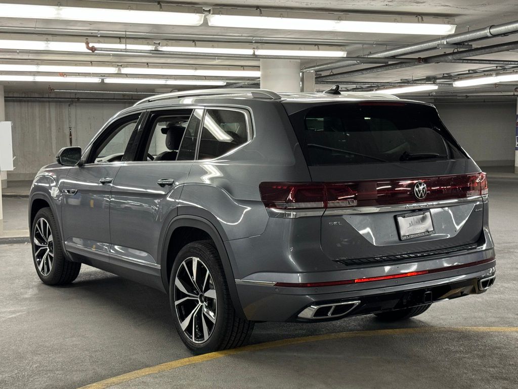 2024 Volkswagen Atlas 2.0T SEL Premium R-Line 4