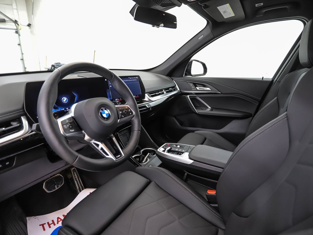 Thumbnail: 2023 BMW X1 - 10