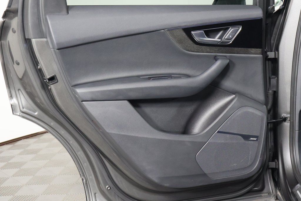 Thumbnail: 2019 Audi Q7 - 14