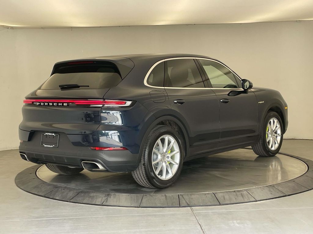 2024 Porsche Cayenne E-Hybrid Base - 6