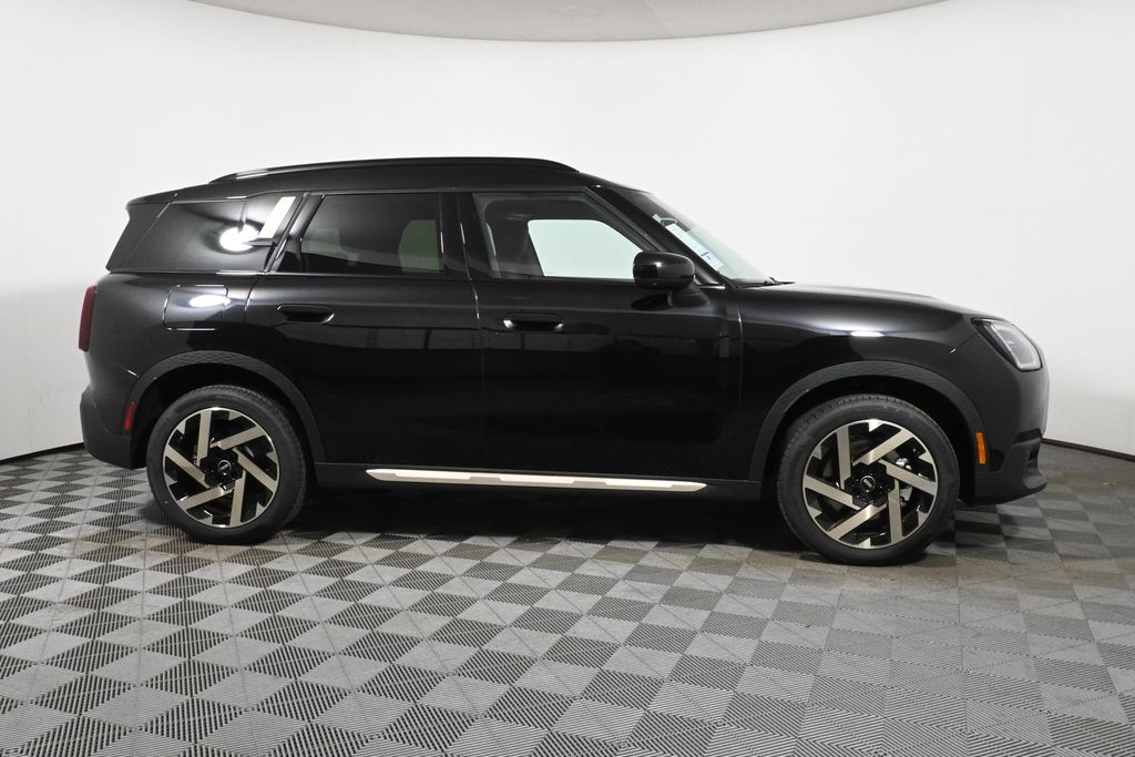 2025 MINI Cooper Countryman Base 8