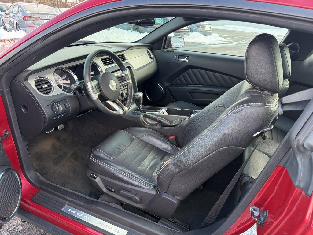 Thumbnail: 2011 Ford Mustang - 15