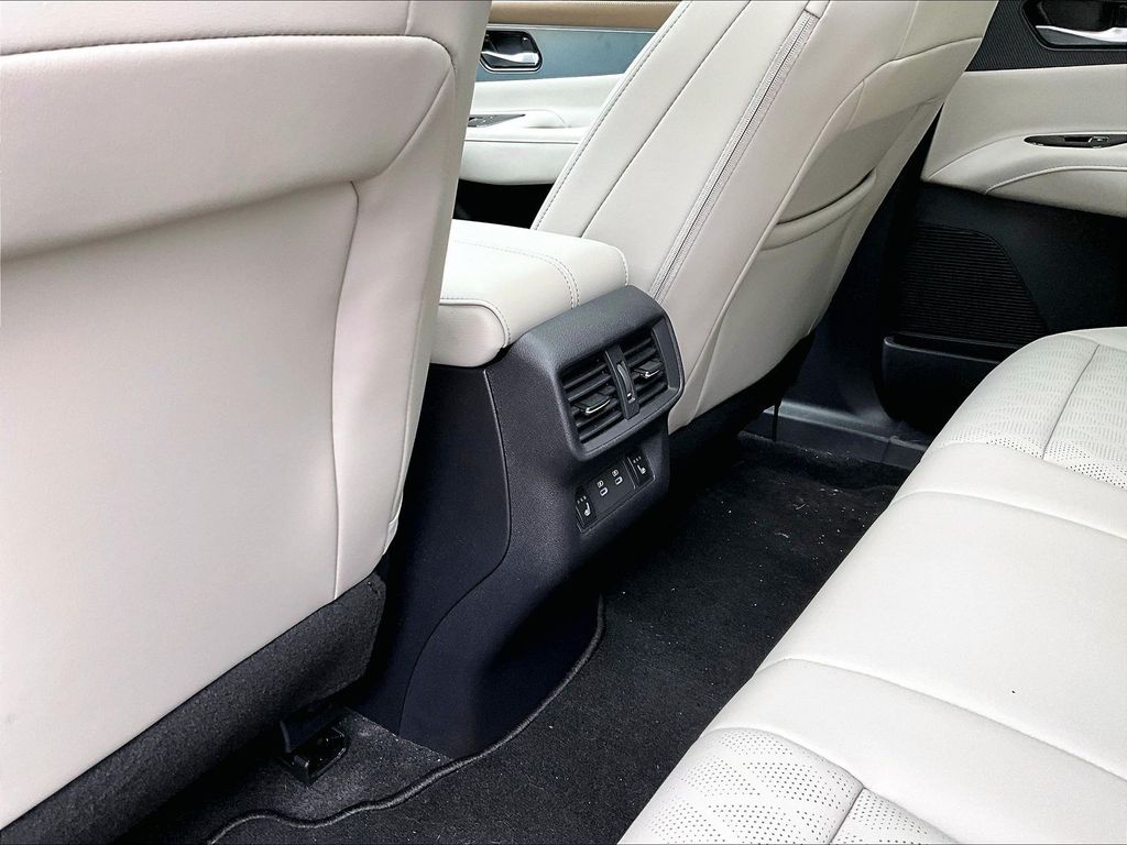 2025 Nissan Murano — photo 23