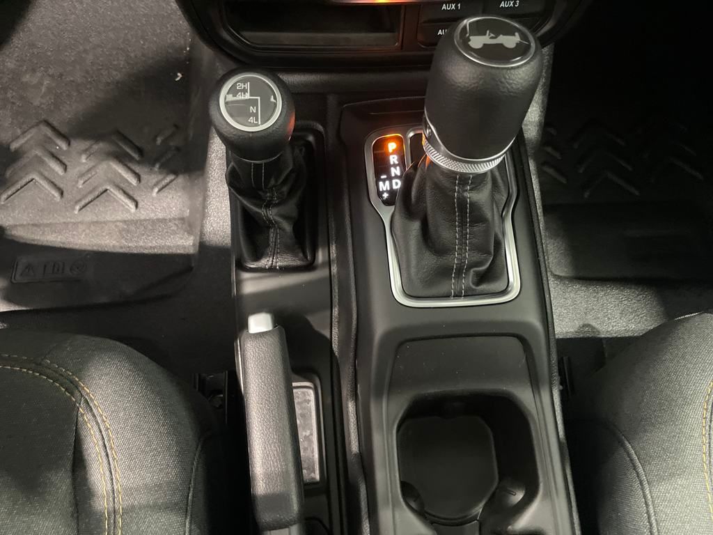New 2025 Blue Jeep Sport S image 17