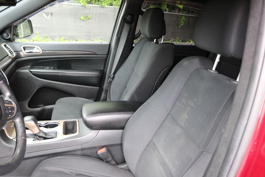 Used Car 2016 Jeep Grand Cherokee  Laredo For Sale Under $20,000 In Austin, Texas