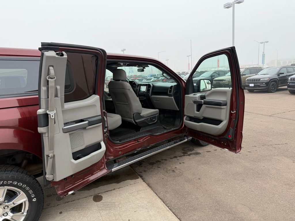 Used 2017 Brown Ford XLT image 76