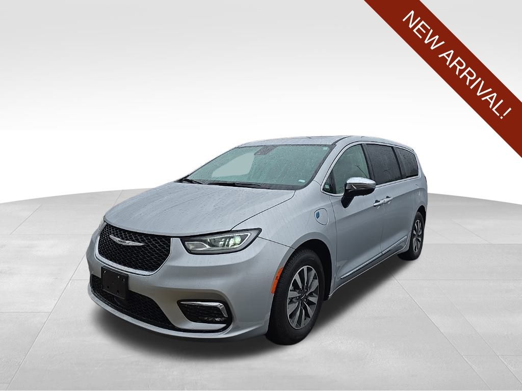 Used 2023 Chrysler Pacifica Hybrid For Sale in Fort Wayne, IN