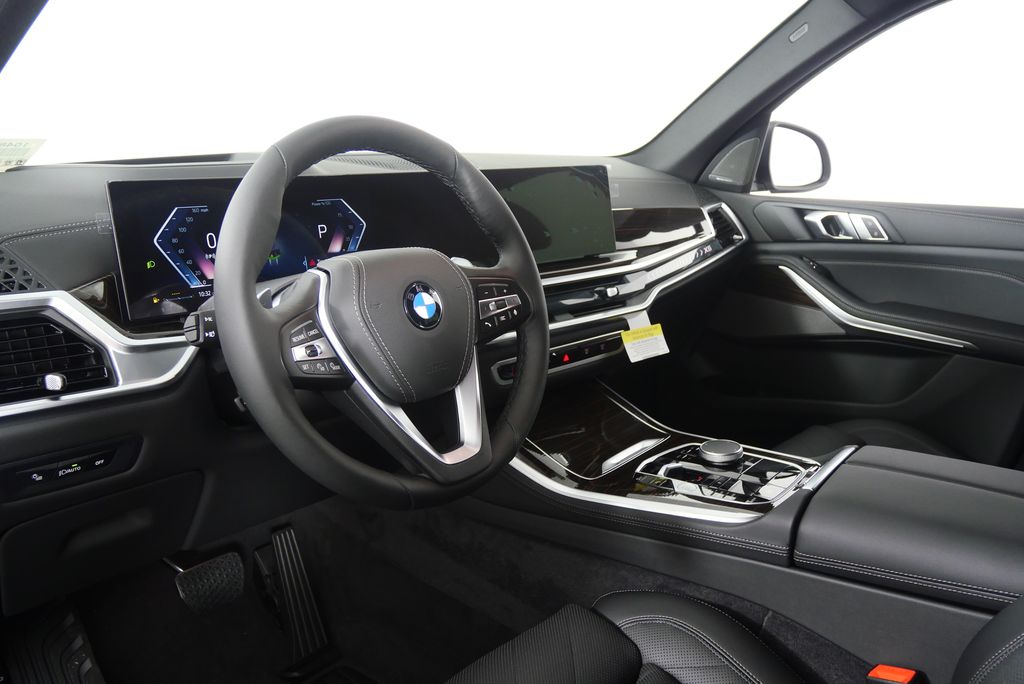 2026 BMW X5 sDrive40i 12