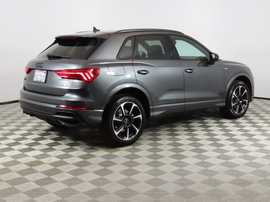 Thumbnail: 2025 Audi Q3 - 5