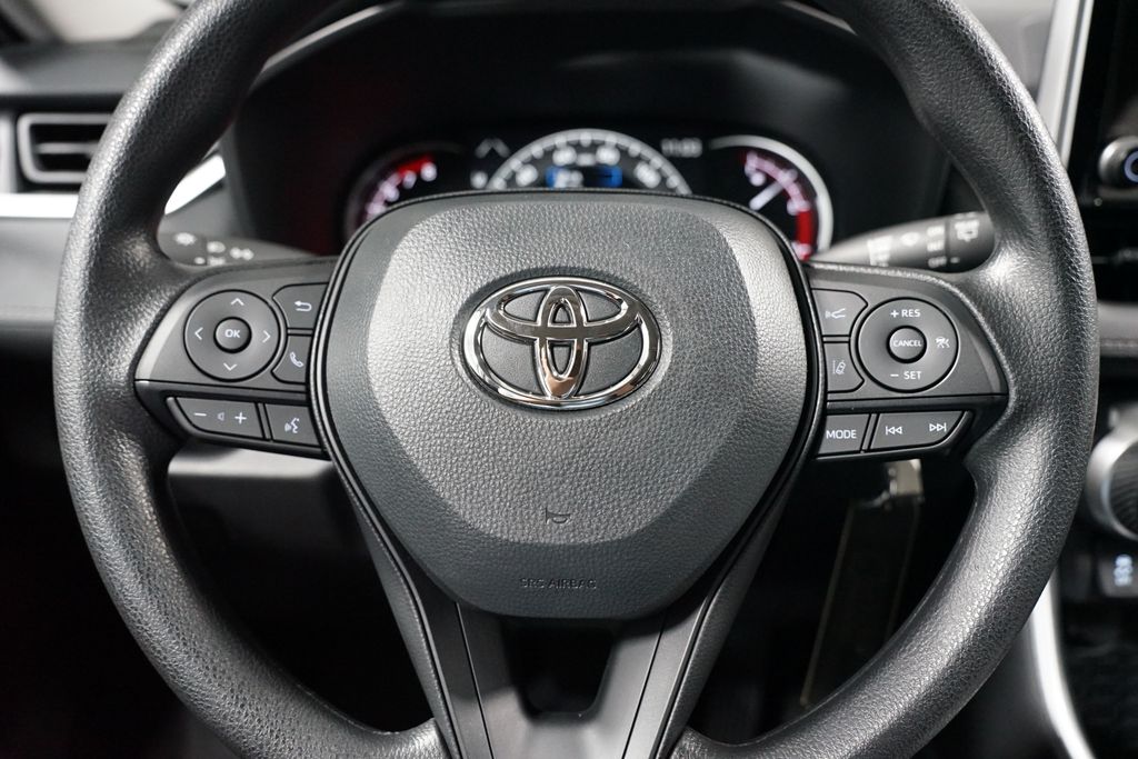 Thumbnail: 2025 Toyota RAV4 - 12