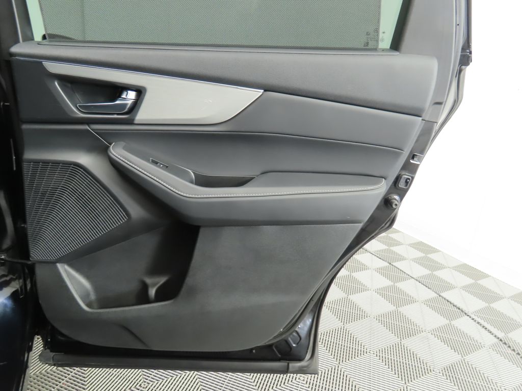 Thumbnail: 2023 Acura MDX - 28