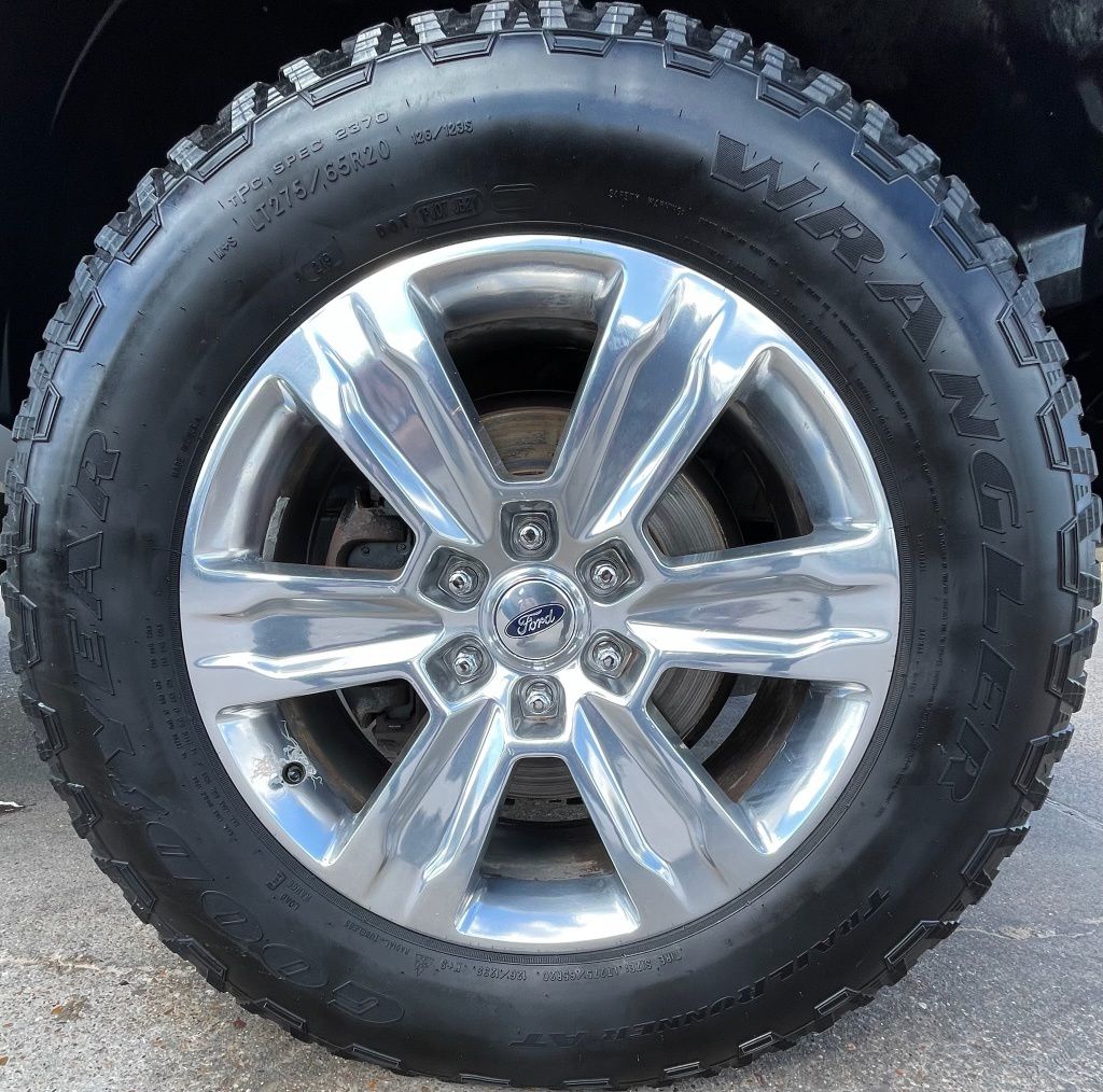 2013 Ford F-150 Platinum White at Bayway Cadillac of The Woodlands