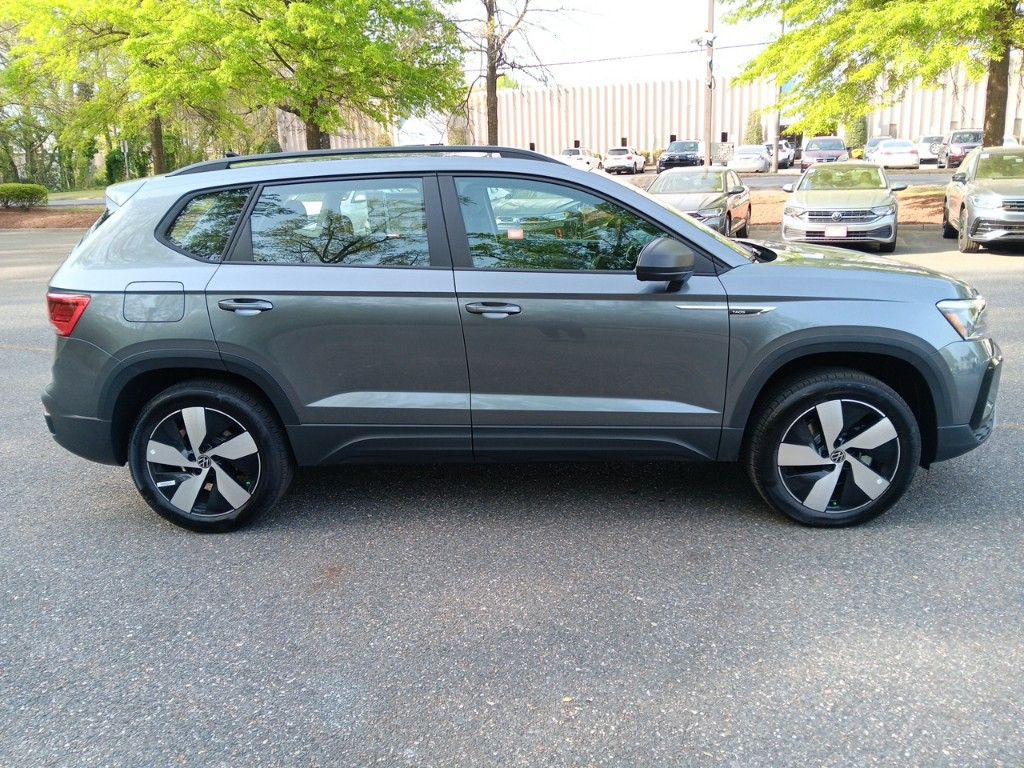 2024 Volkswagen Taos 1.5T S 6