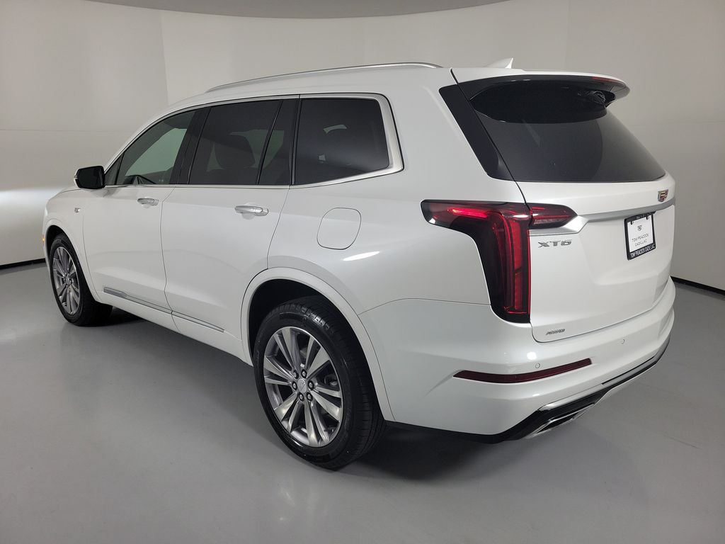 2024 Cadillac XT6 Premium Luxury - 2
