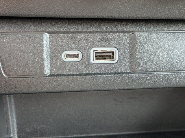 Used 2025 Sterling Metallic GMC AT4 image 31