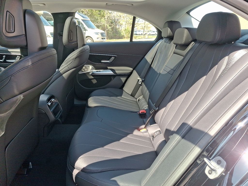 Thumbnail: 2026 Mercedes-Benz E-Class - 7