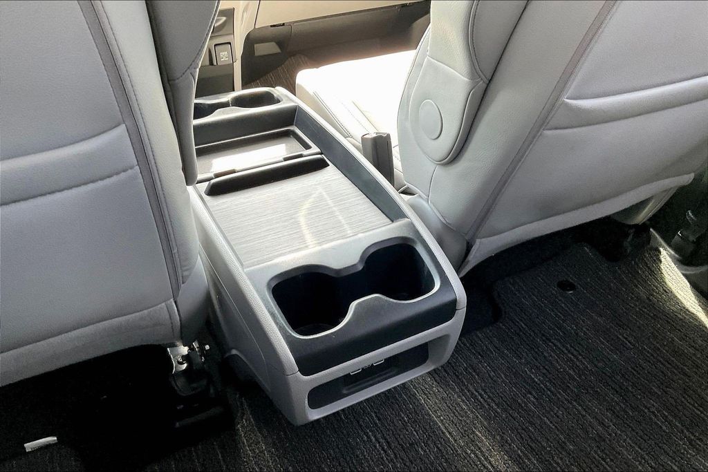 Used 2021 Honda Odyssey Van