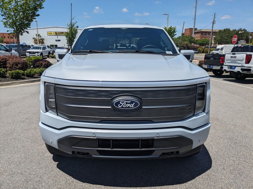 2025 Ford F-150 Lightning Lariat