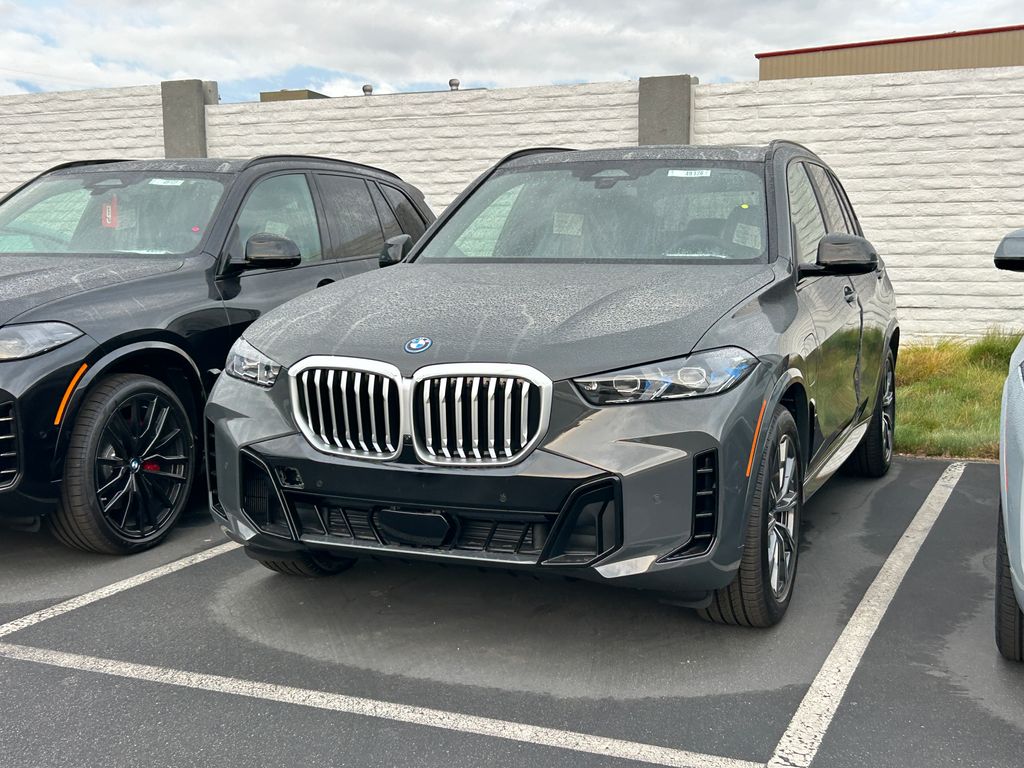 Thumbnail: 2026 BMW X5 - 2