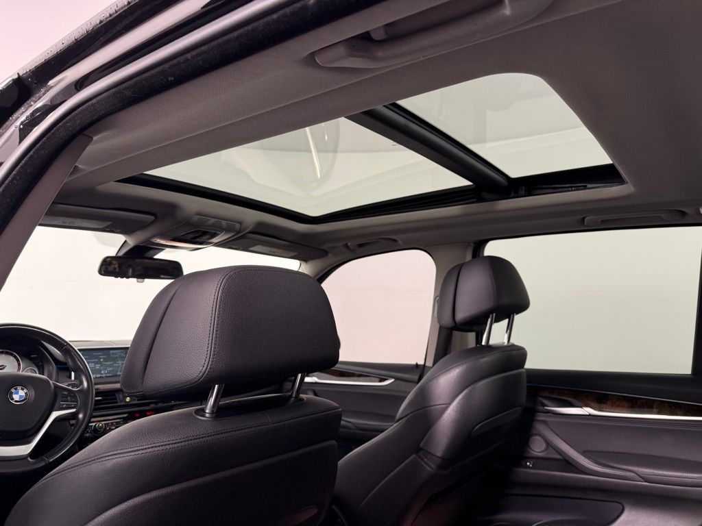 Thumbnail: 2015 BMW X5 - 25