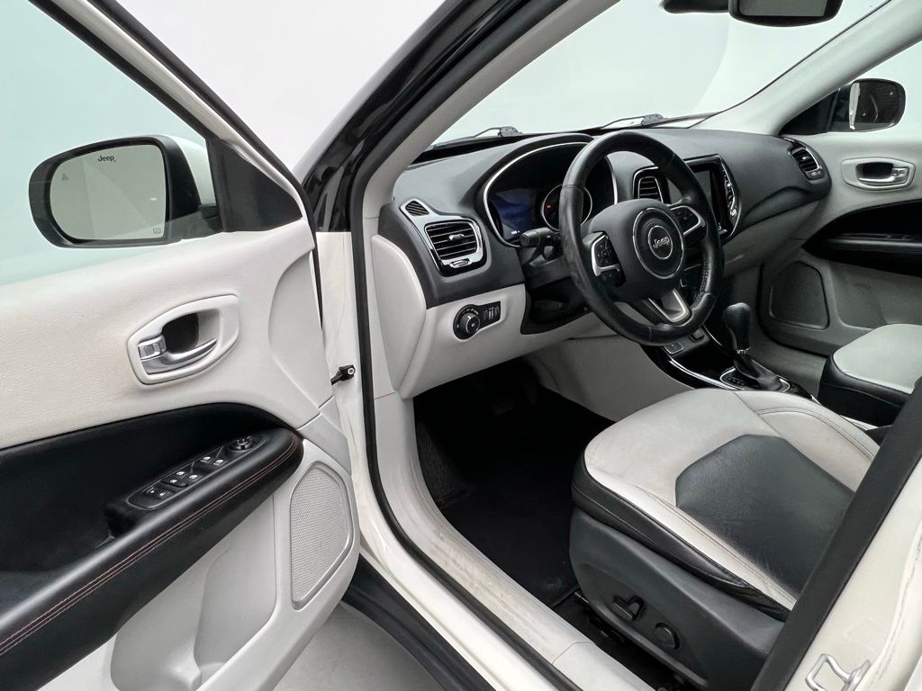 Thumbnail: 2019 Jeep Compass - 6