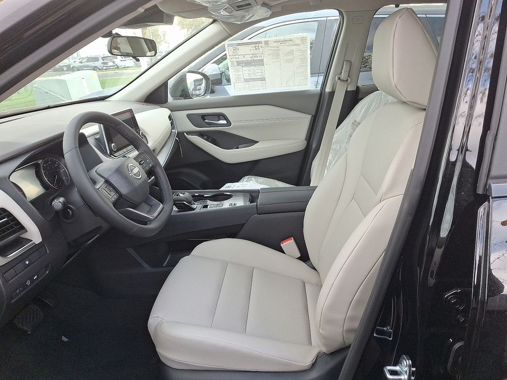 Thumbnail: 2026 Nissan Rogue - 5