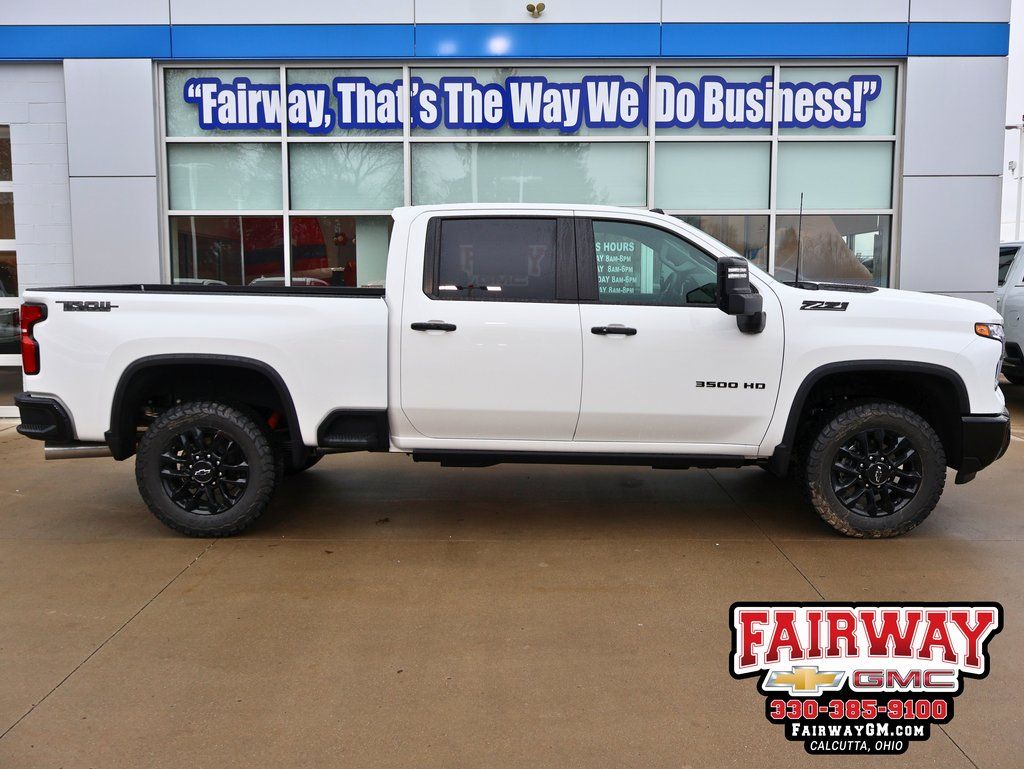 2026 Chevrolet Silverado 3500HD LT Crew Cab 4WD