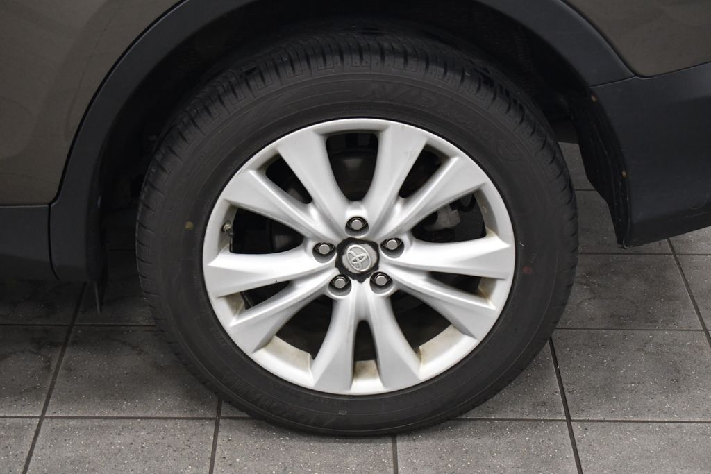 Thumbnail: 2013 Toyota RAV4 - 5