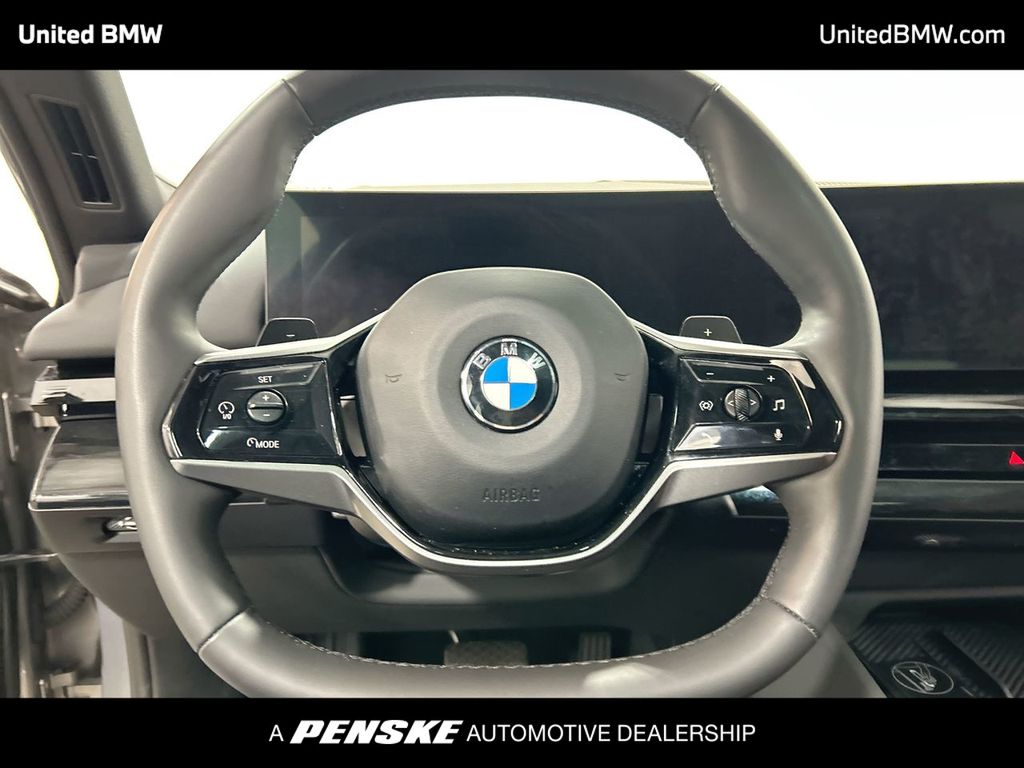 Thumbnail: 2025 BMW 5 Series - 14