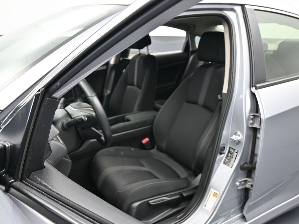 Used 2018 Silver Metallic Honda EX-T image 10