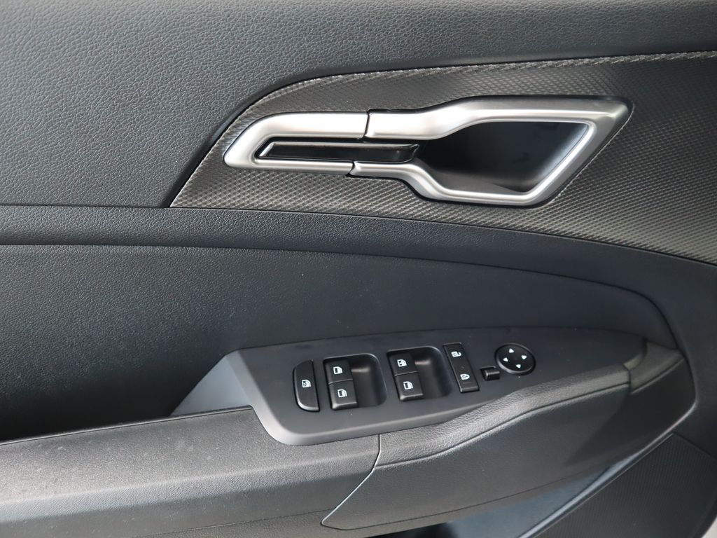 Thumbnail: 2024 Kia Sportage - 23