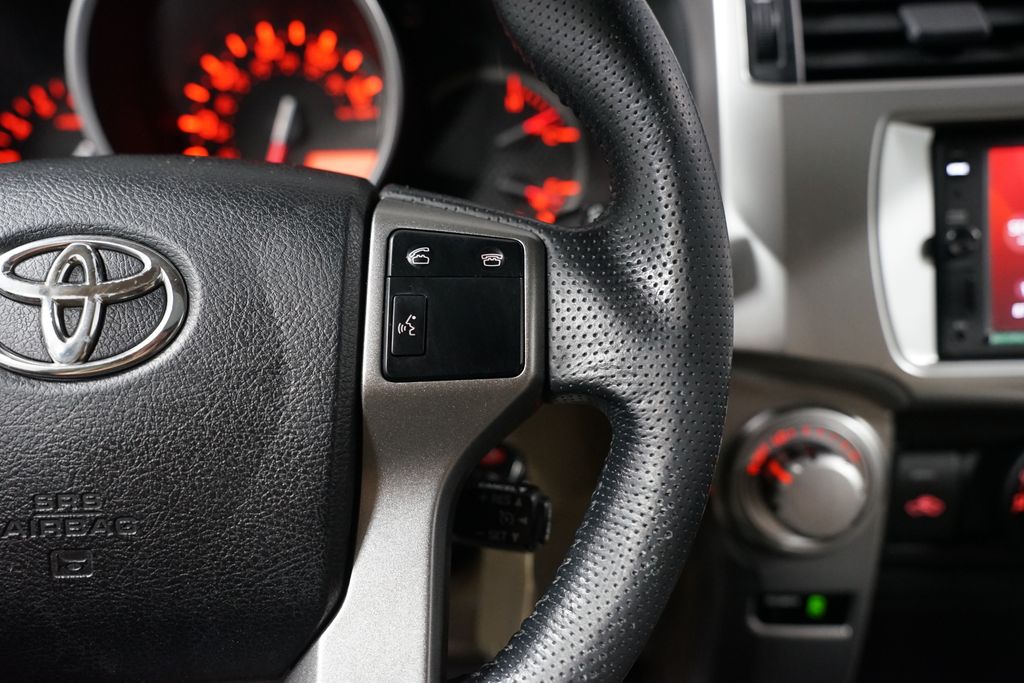 Thumbnail: 2011 Toyota 4Runner - 14