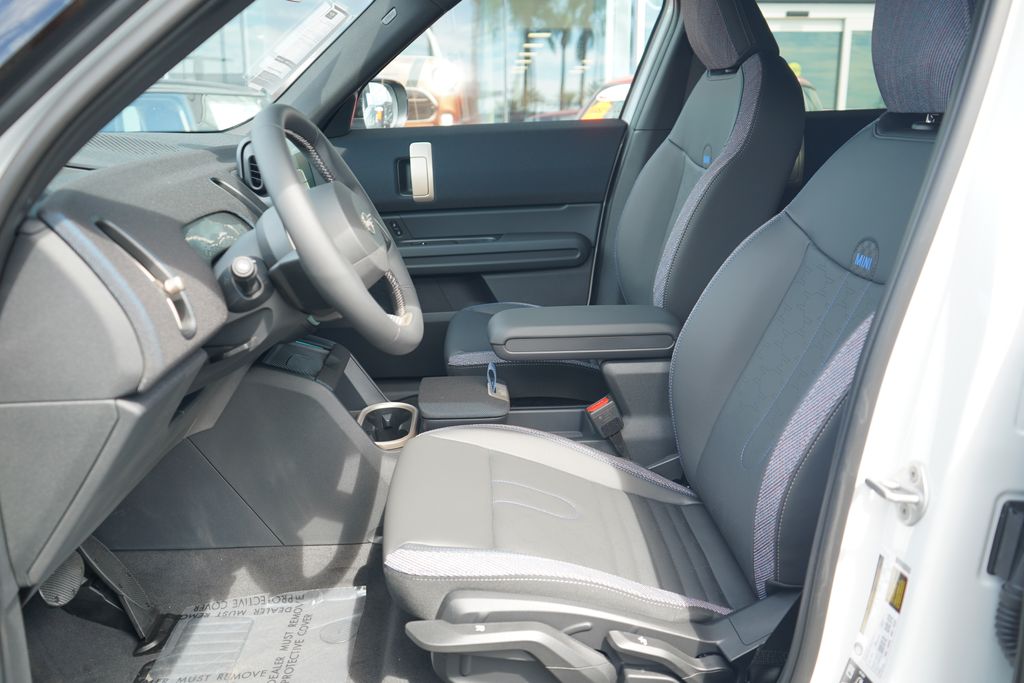 Thumbnail: 2026 MINI Cooper Countryman - 6