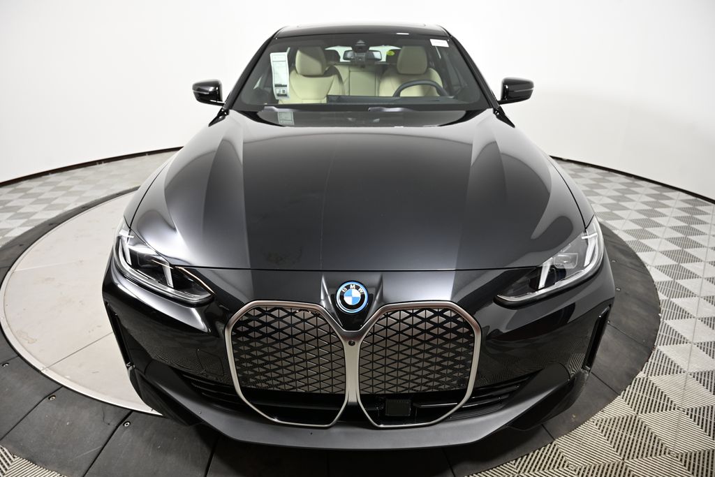 2025 BMW i4 xDrive40 8