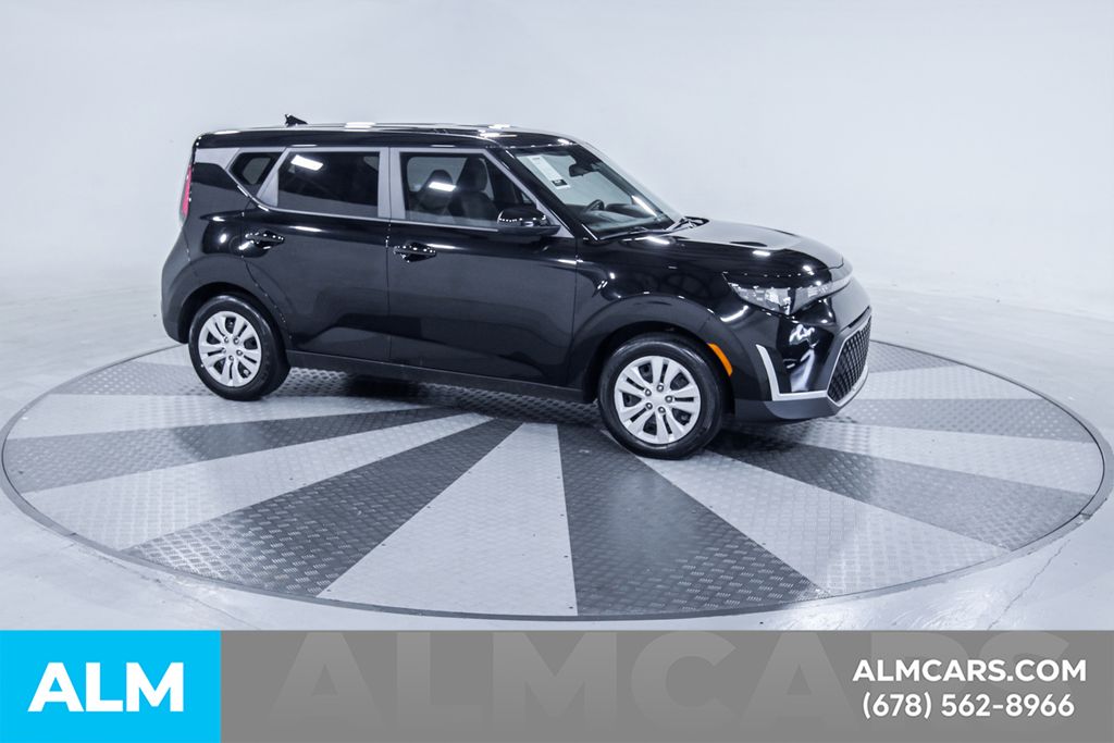 Used 2023 Black Kia LX image 8