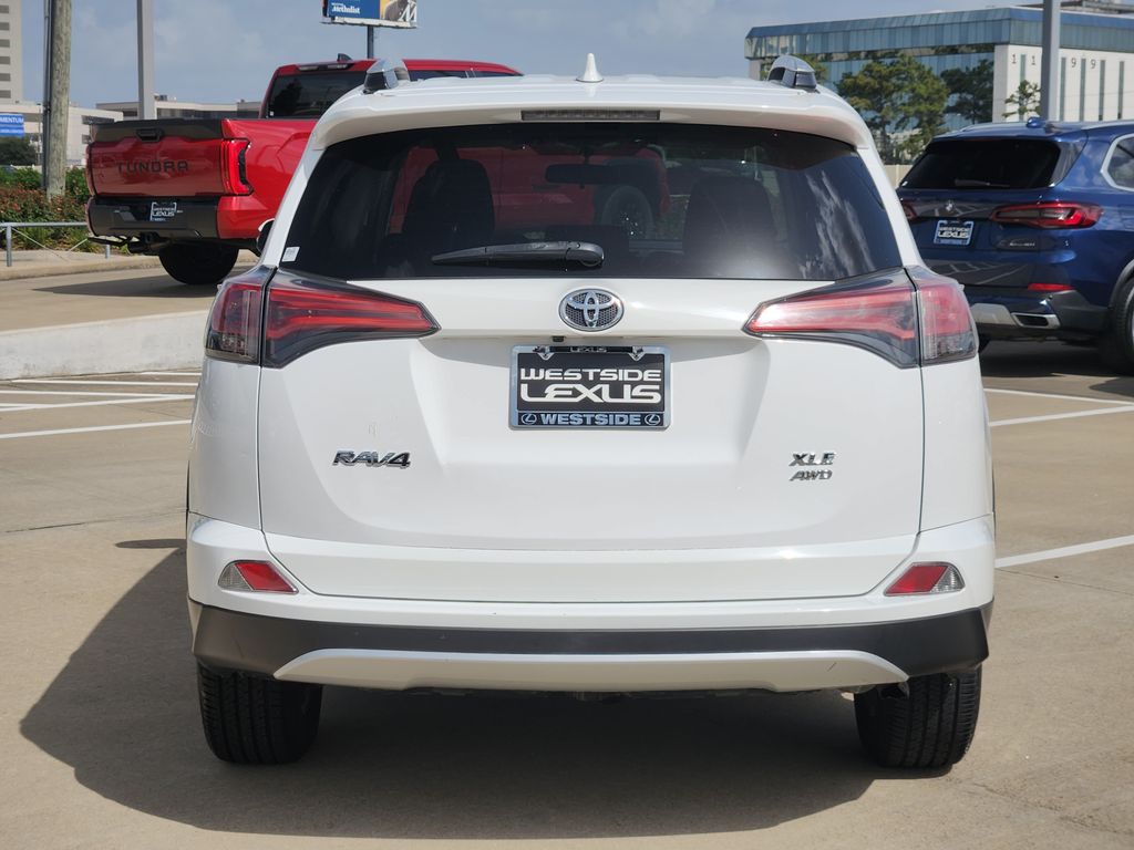 2016 Toyota RAV4 XLE White at Baytown Hyundai