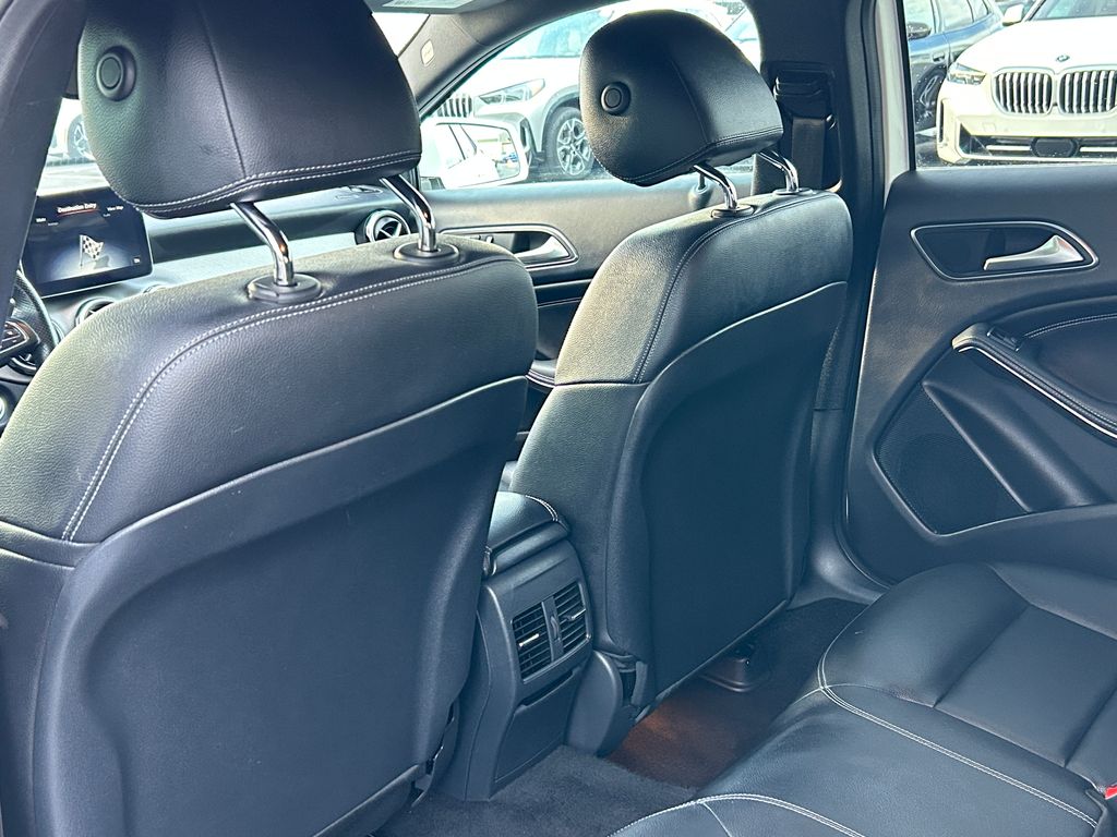 Thumbnail: 2020 Mercedes-Benz GLA - 29