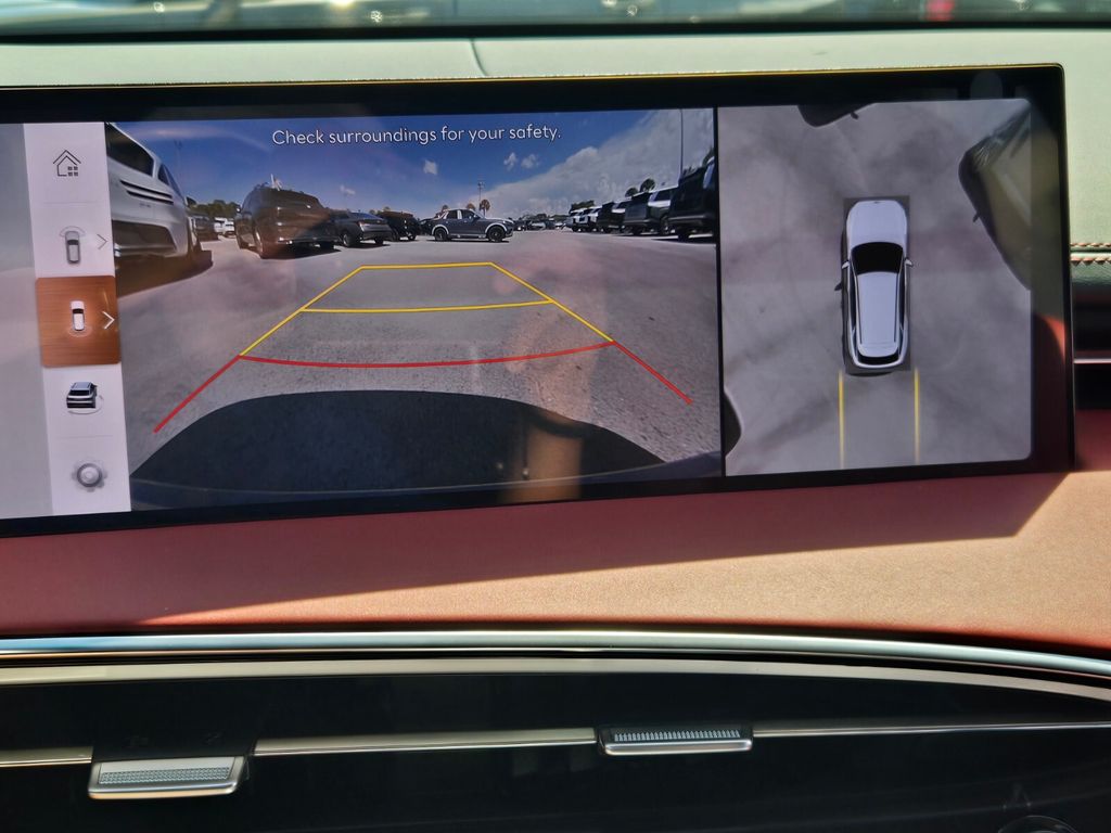 2027 Genesis Gv70