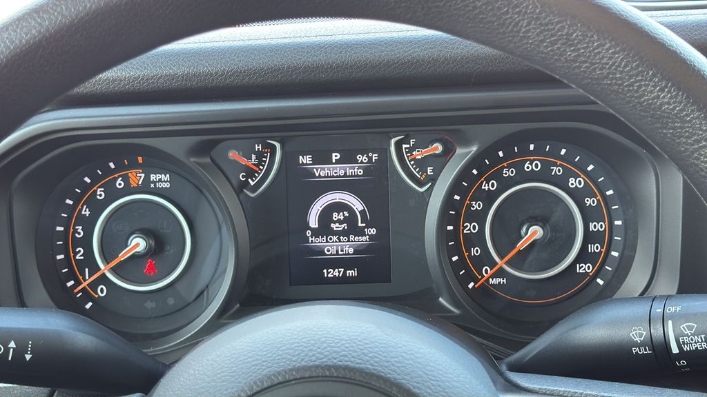 2025 Jeep Gladiator Nighthawk - Photo 17