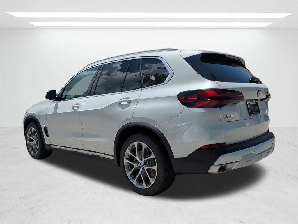 New 2026 White BMW xDrive40i image 6