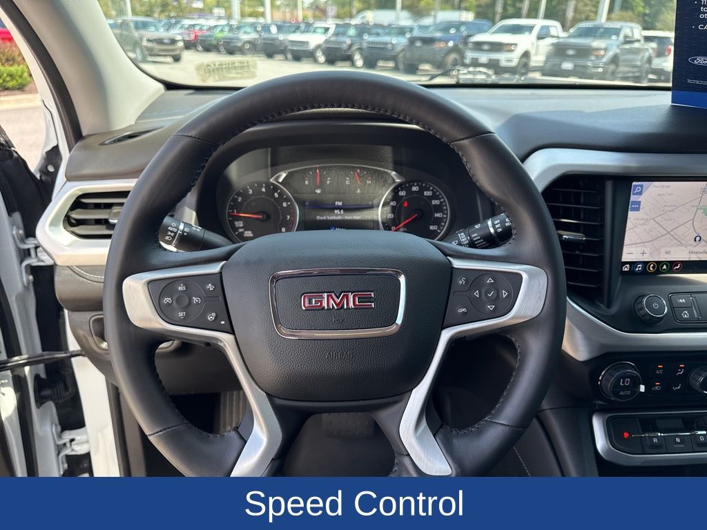 2022 GMC Acadia SLT