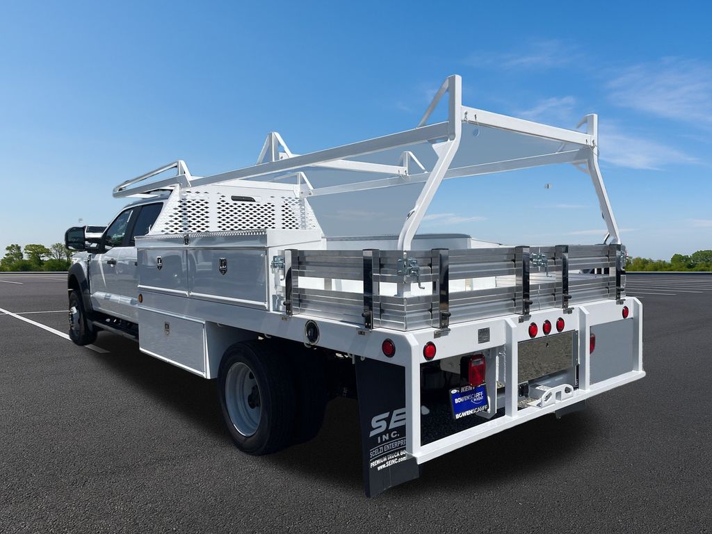 New 2024 Ford Super Duty F-450 Chassis Crew Cab (DRW) 203" Wheelbase XL