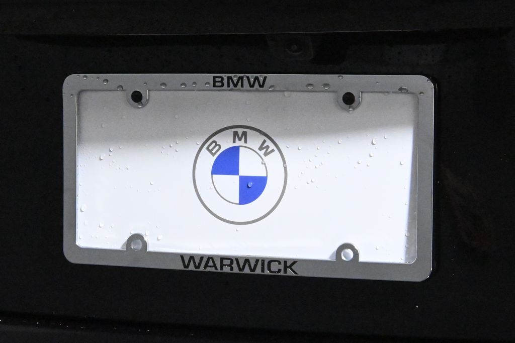 Thumbnail: 2025 BMW M5 - 14