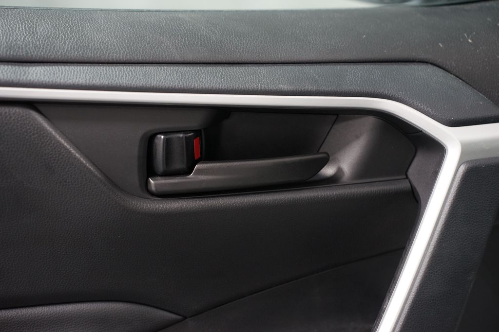 Thumbnail: 2024 Toyota RAV4 - 30