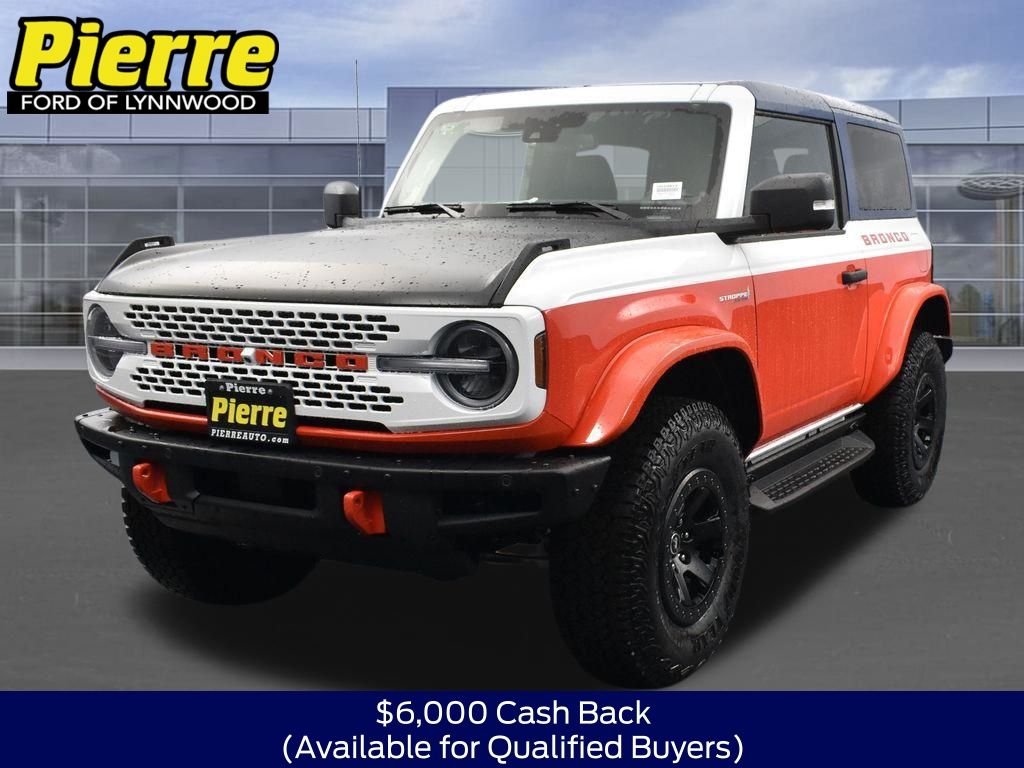 Oxford White 2025 Ford Bronco SUV / Crossover Four-Wheel Drive Automatic