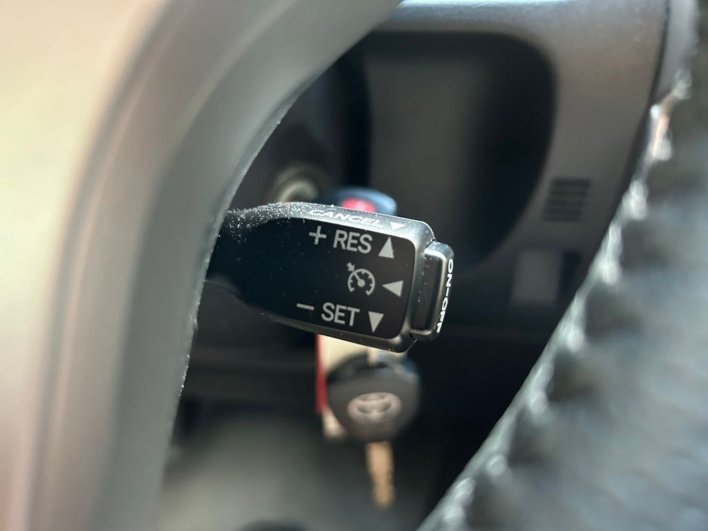 Thumbnail: 2019 Toyota 4Runner - 23