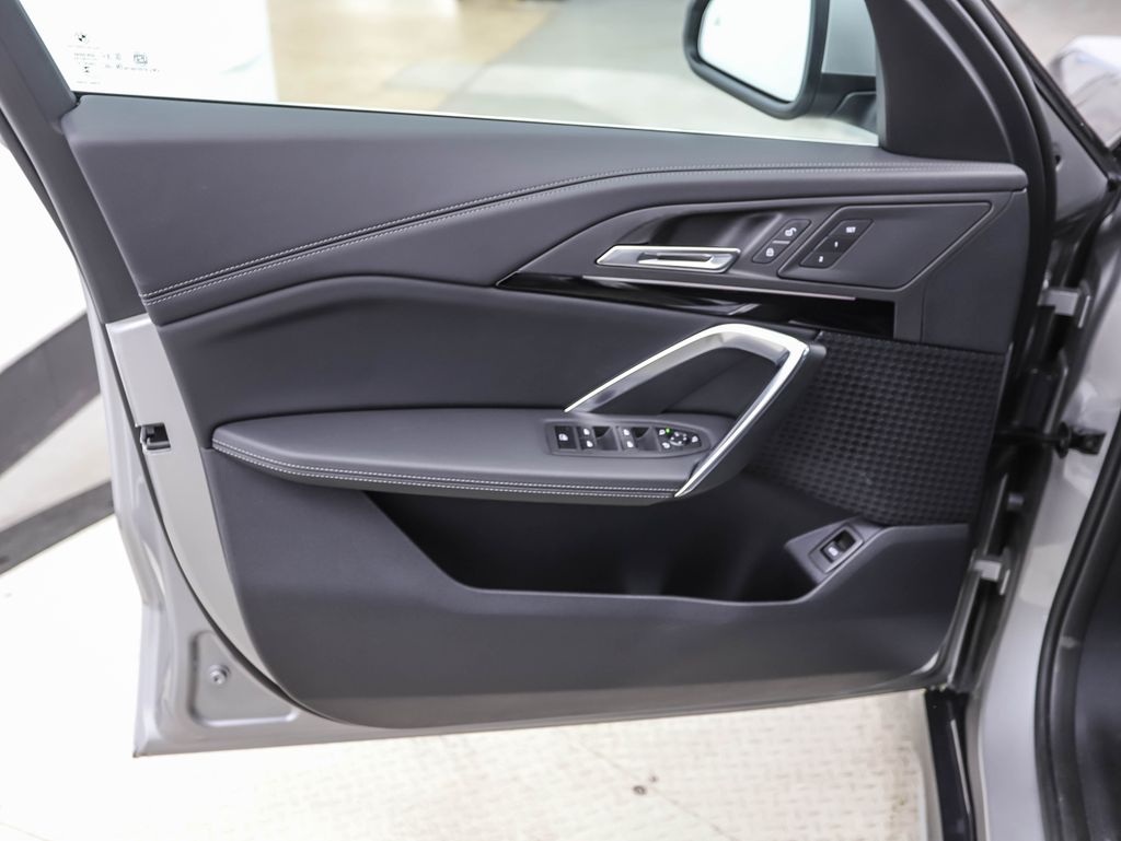 2025 BMW X1 xDrive28i 9