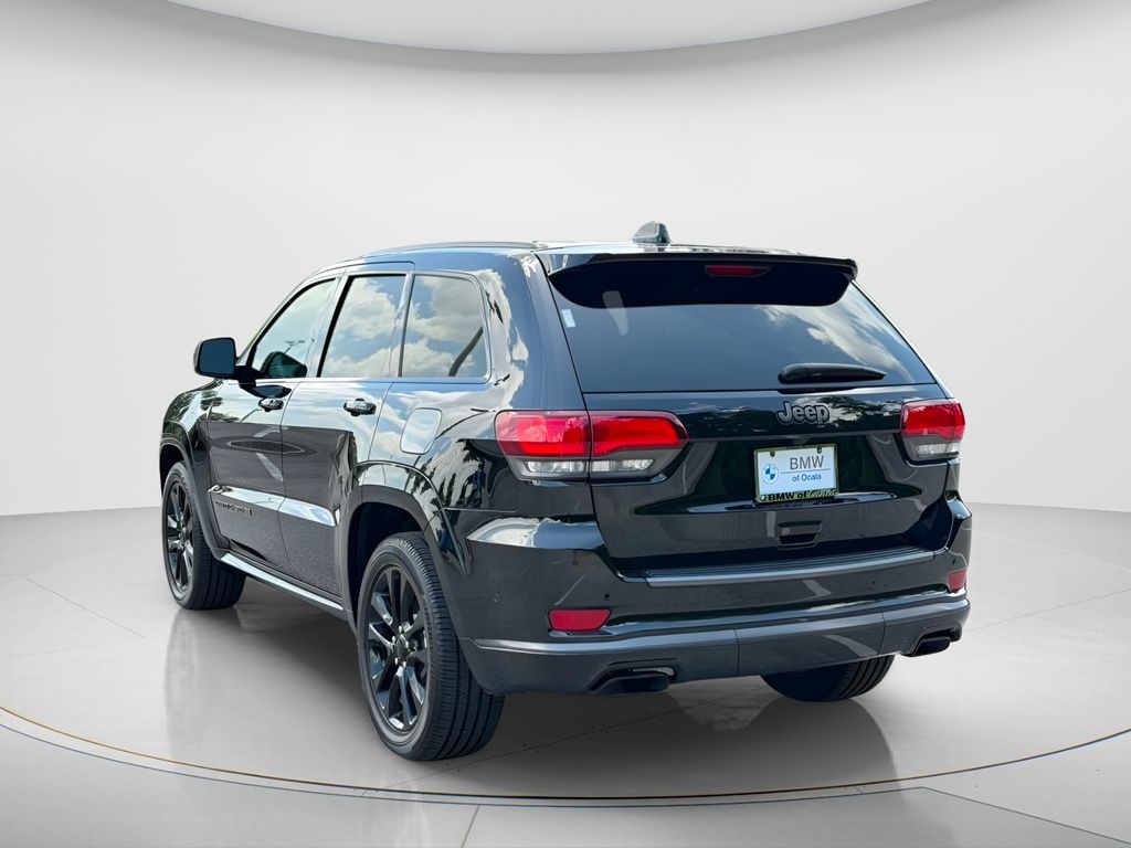 Used 2019 Black Jeep Overland image 7