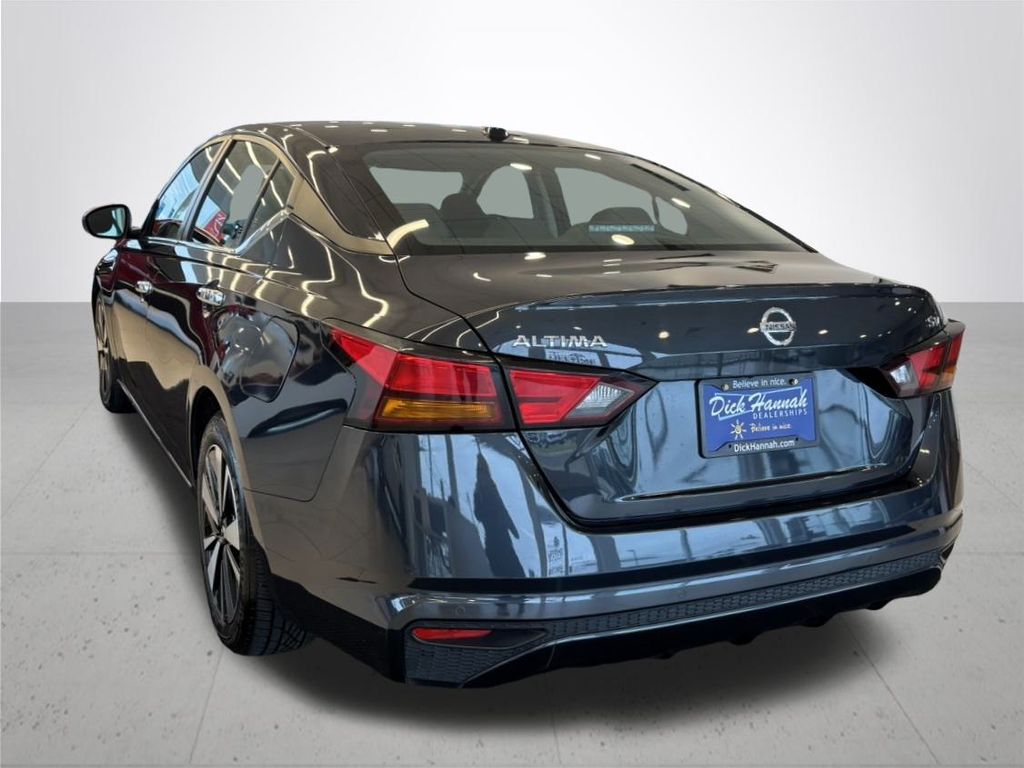 2022 Nissan Altima 2.5 SV