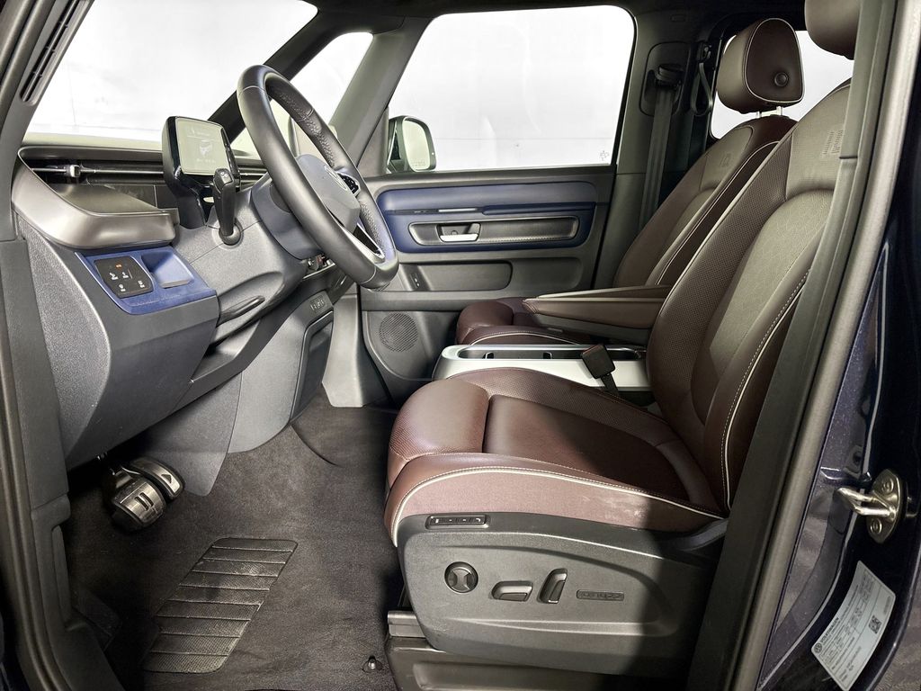 2025 Volkswagen ID. Buzz Pro S Plus